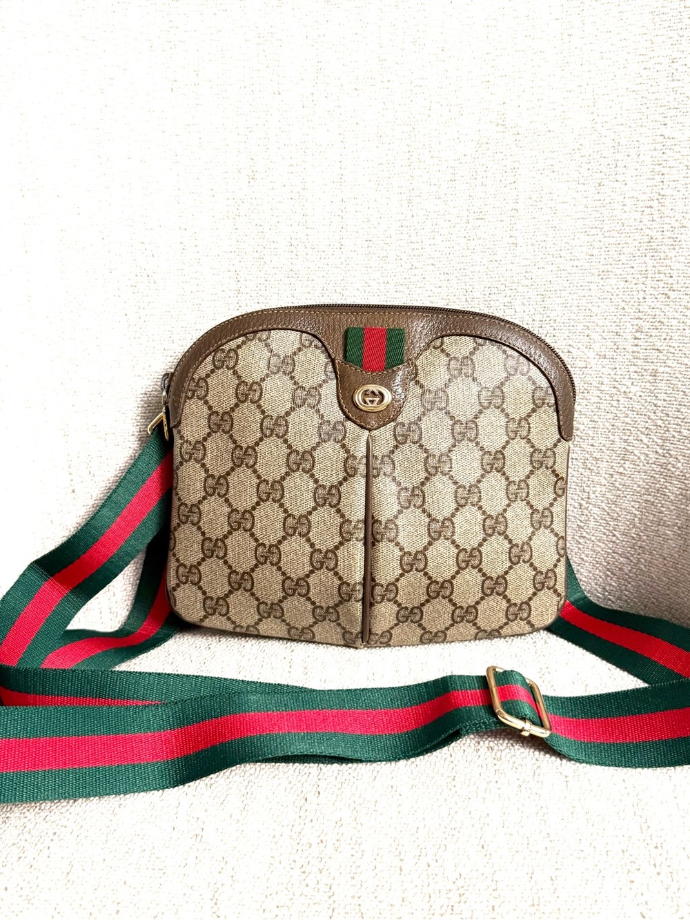 Authentic Gucci brown monogram supreme canvas crossbody bag red green accents GG